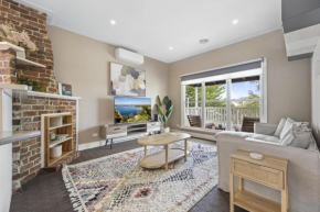 Lovely 3-Bed with Alfresco Dining in Prime Suburb
